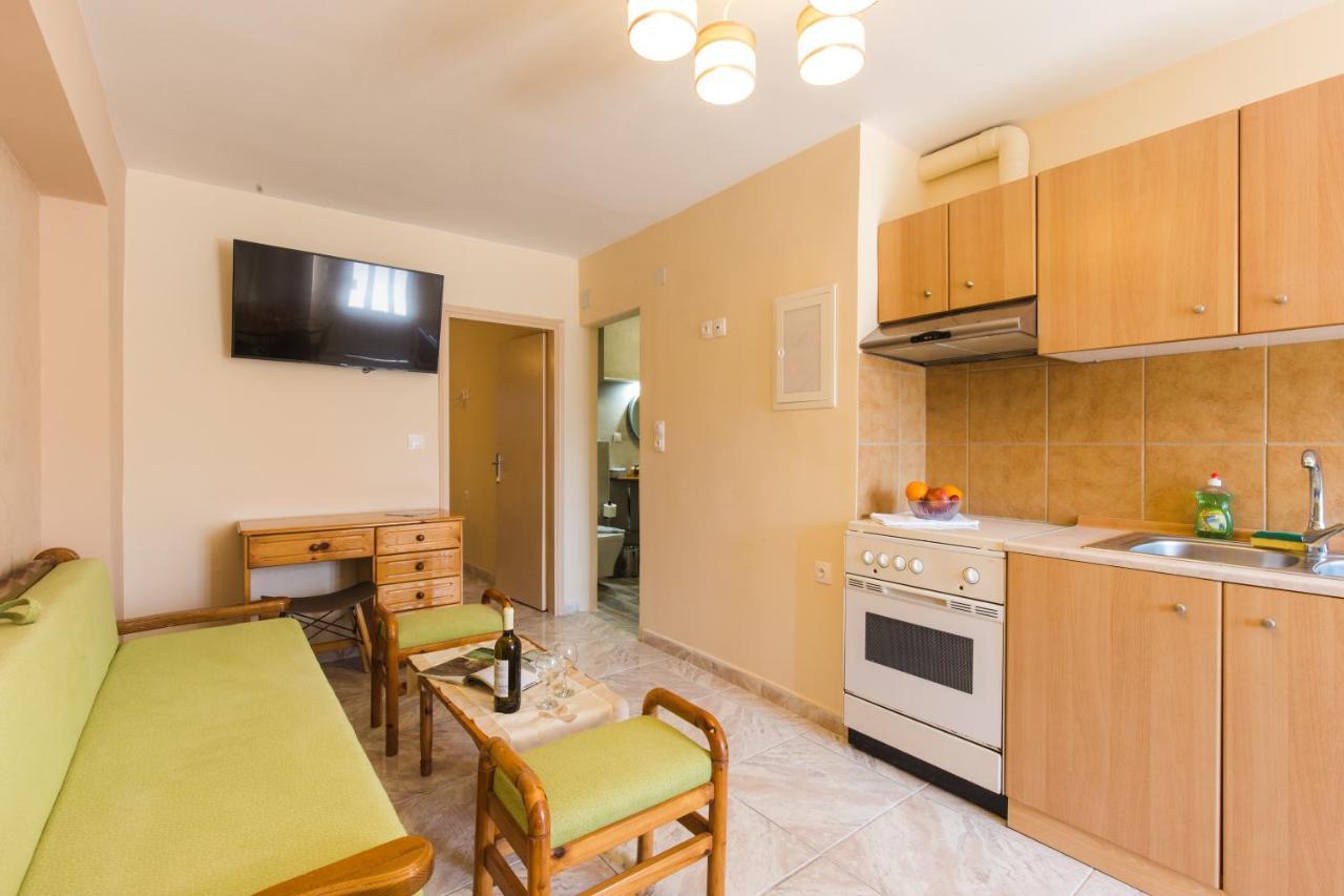 Limonero New City Apartment 1 With Private Parking Lefkáda Buitenkant foto